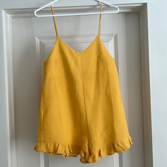 Princess Polly Yellow Romper - Picture 1 of 5